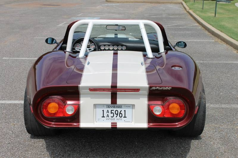 Illustration for article titled At $35,000, Could This Custom ‘1965’ Factory Five Daytona Spyder Get Your Heart Racing?